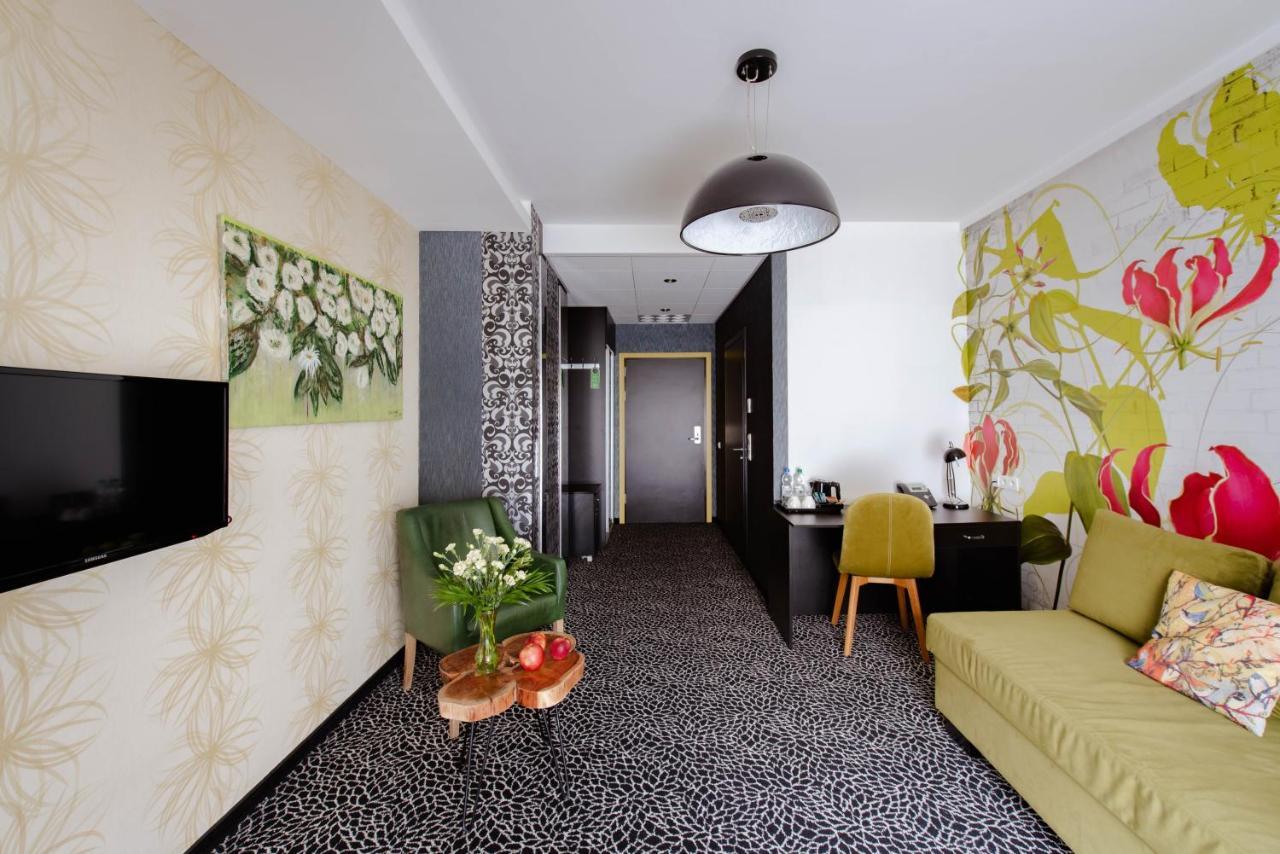 Hotel Lenart Wieliczka Exteriör bild