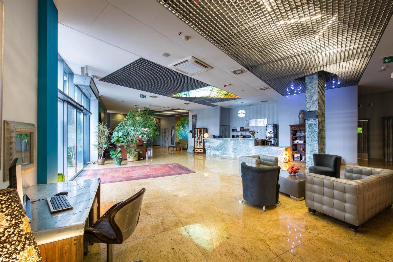 Hotel Lenart Wieliczka Exteriör bild