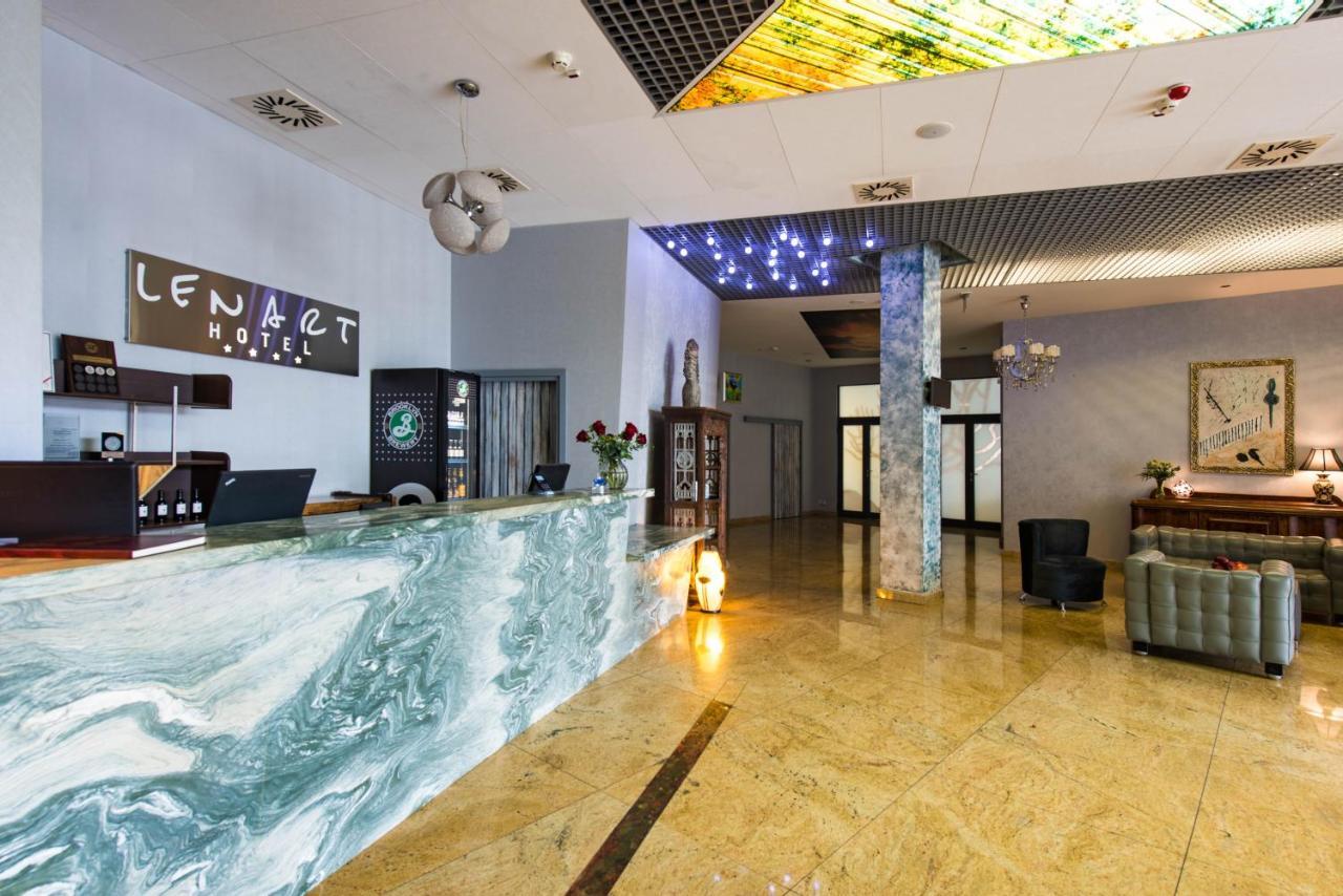 Hotel Lenart Wieliczka Exteriör bild