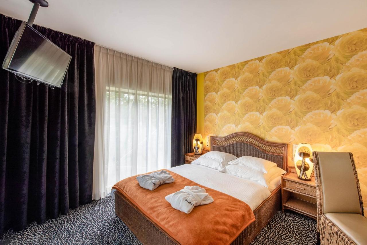 Hotel Lenart Wieliczka Exteriör bild